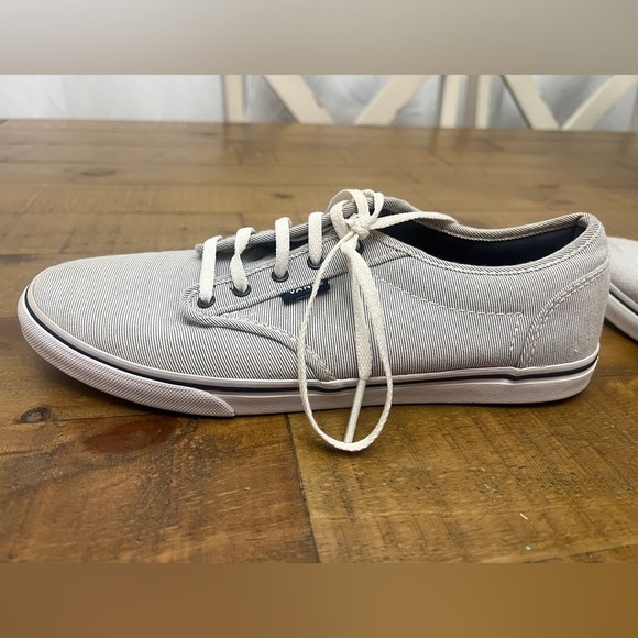 Striped Vans Size 8 - Picture 4 of 9